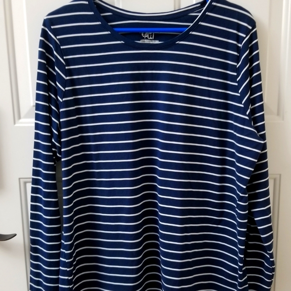 Time and Tru 2XL Navy Striped  Top - Picture 1 of 2